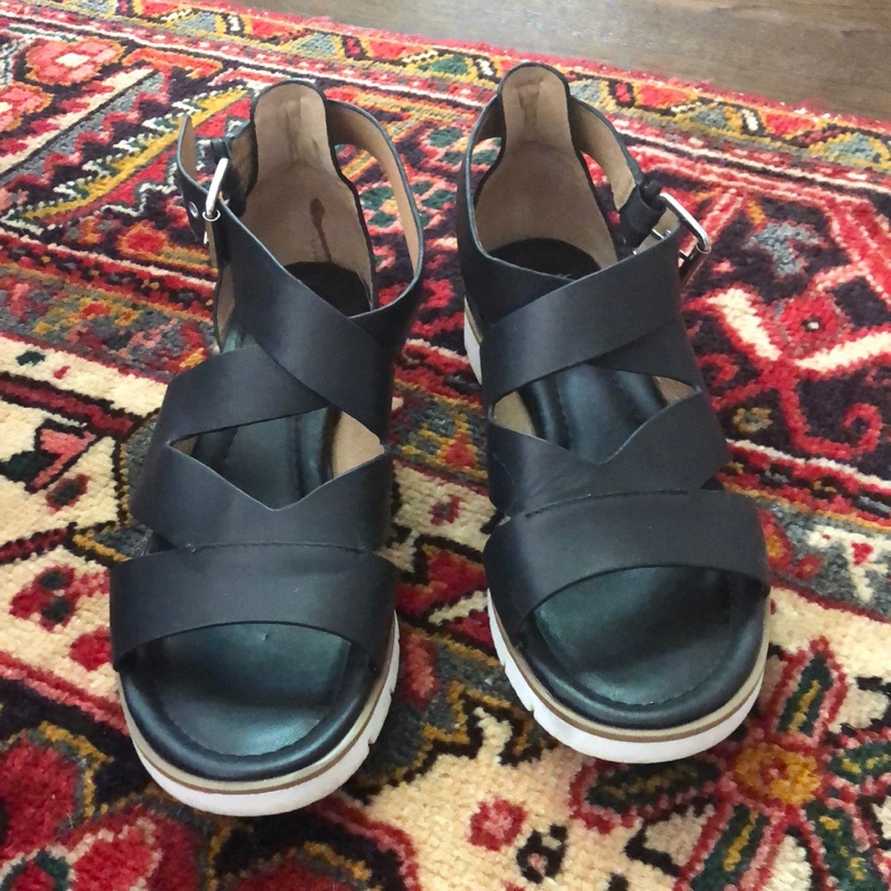 Sofft Black Sandals EUC Sz 8.5